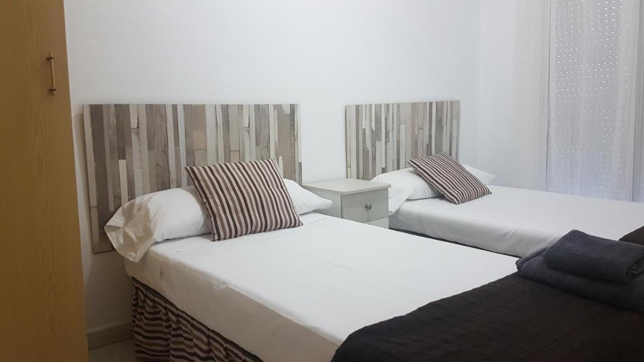 Apartamentos La Bastida トタナ エクステリア 写真
